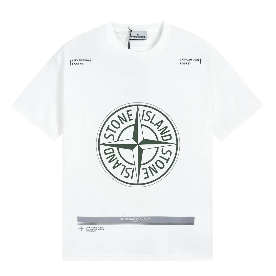 W616#P110💰 [Stone lsland/Stone Island summer new short-sleeved T-shirt with big green compass print on the chest] ⚠️[Original creation, high control of details] Made of 260g combed cotton 32-count double yarn - Simple basic versatile style, original single quality, the first choice for couples. - Made in a large factory, four needles and five threads on the shoulder, neatly arranged, high quality workmanship. - Same style for men and women, very versatile, one piece for each person Details are clearly visible. Color: Black White Size: M L